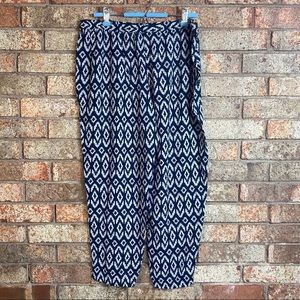 Stretchy Waist 1XL Pattern Pants No Tags A87